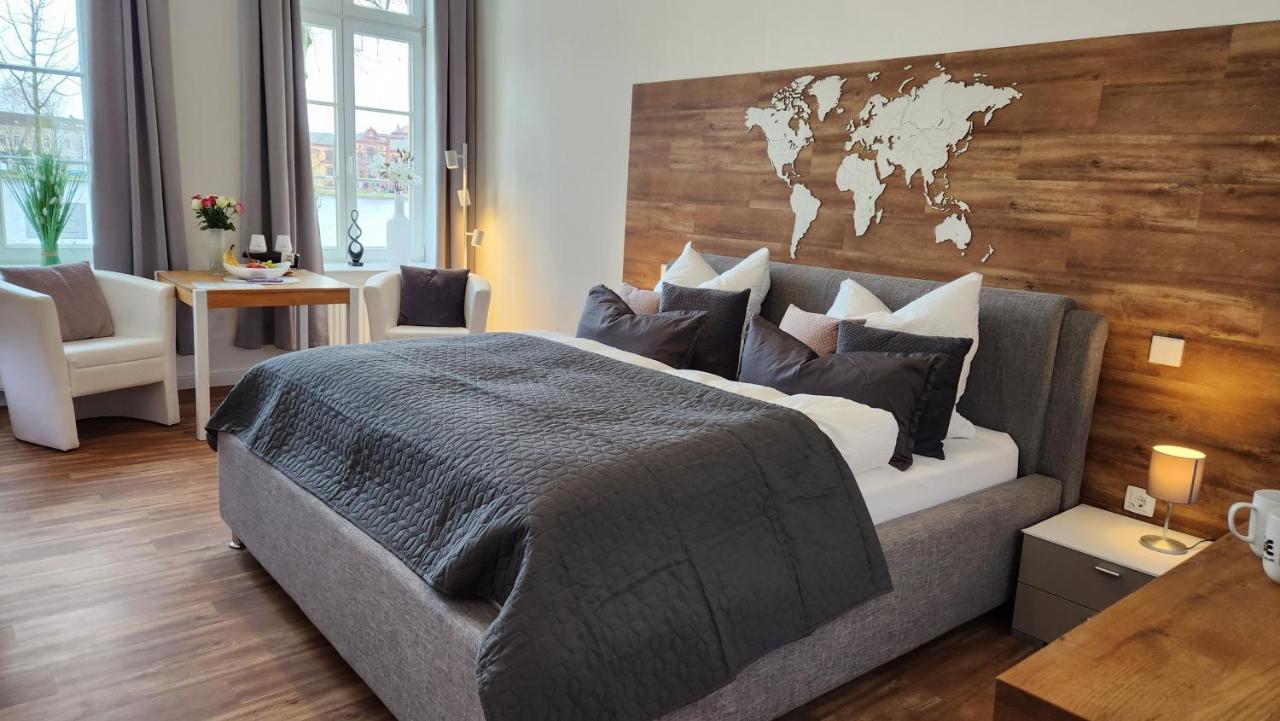 Das Ferienapartment Alexandrine Direkt Am Pfaffenteich Mit Eigenem Parkplatz Schwerin (Mecklenburg-Vorpommern) Exterior foto