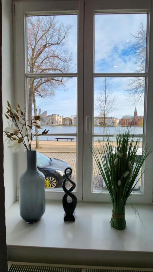 Das Ferienapartment Alexandrine Direkt Am Pfaffenteich Mit Eigenem Parkplatz Schwerin (Mecklenburg-Vorpommern) Exterior foto