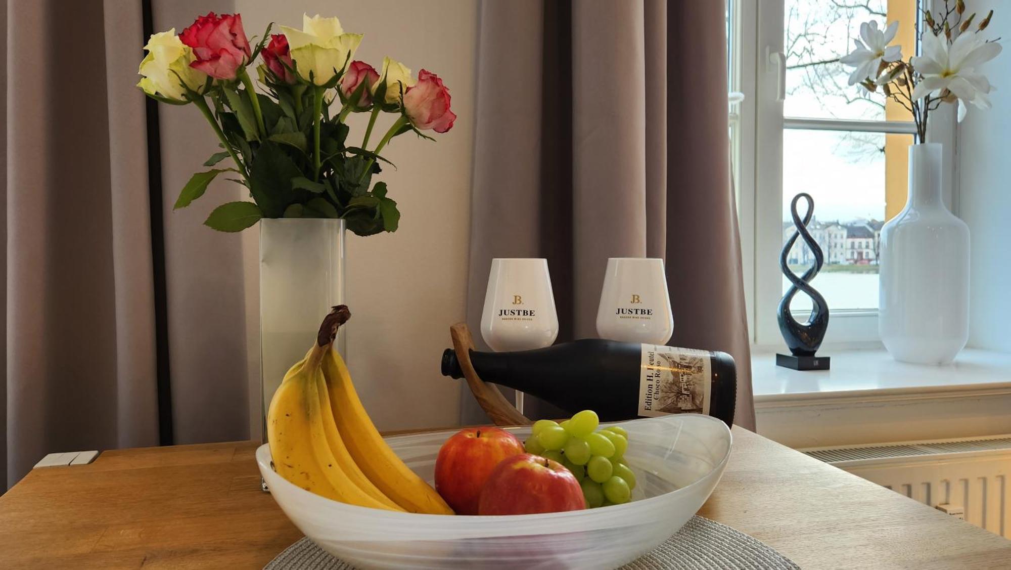 Das Ferienapartment Alexandrine Direkt Am Pfaffenteich Mit Eigenem Parkplatz Schwerin (Mecklenburg-Vorpommern) Quarto foto